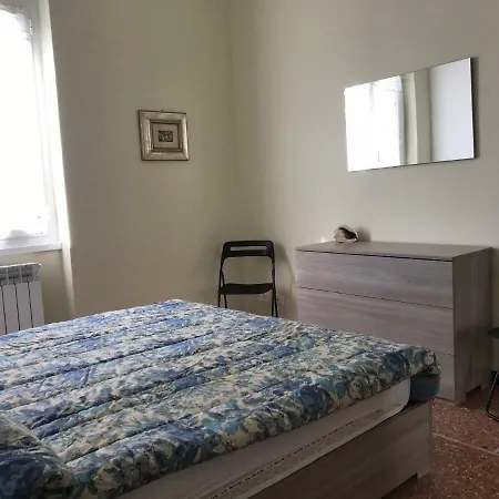 Liguria Holidays - Nuovo Vicino Al Golf Апартаменты *